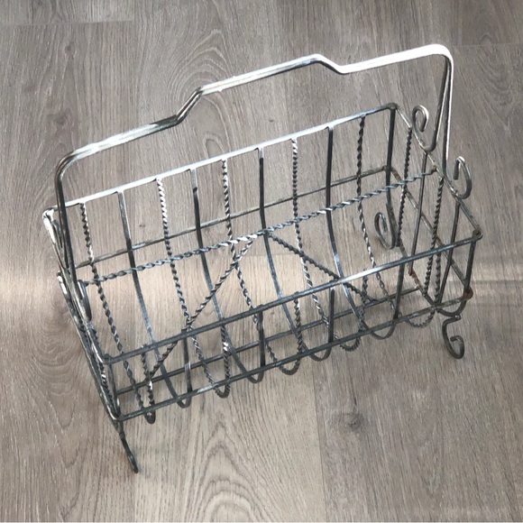 Metal magazine rack - Picture 12 of 14